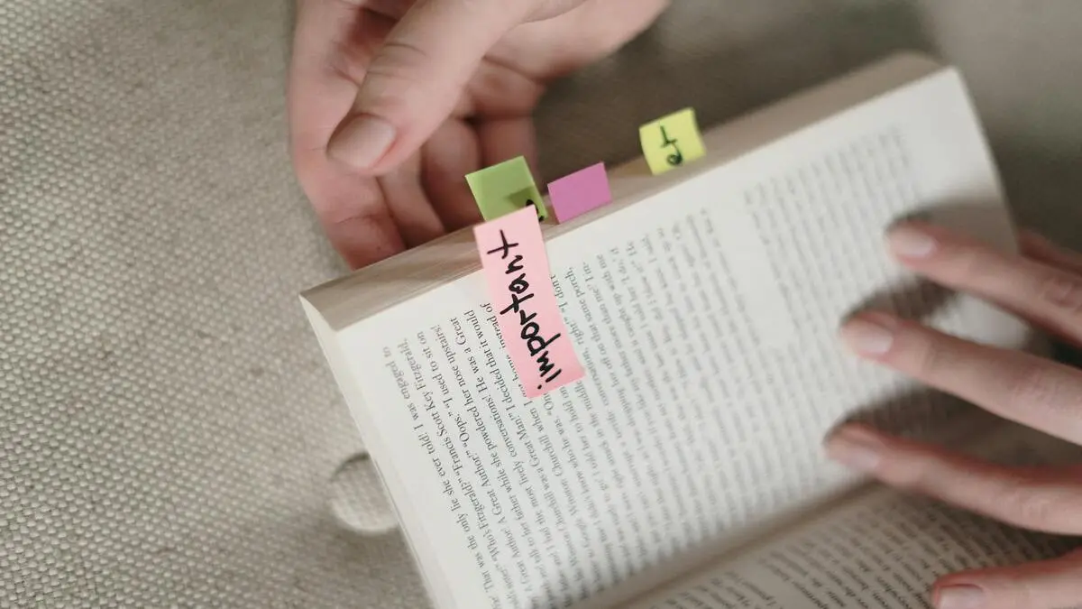 kriteria buku referensi