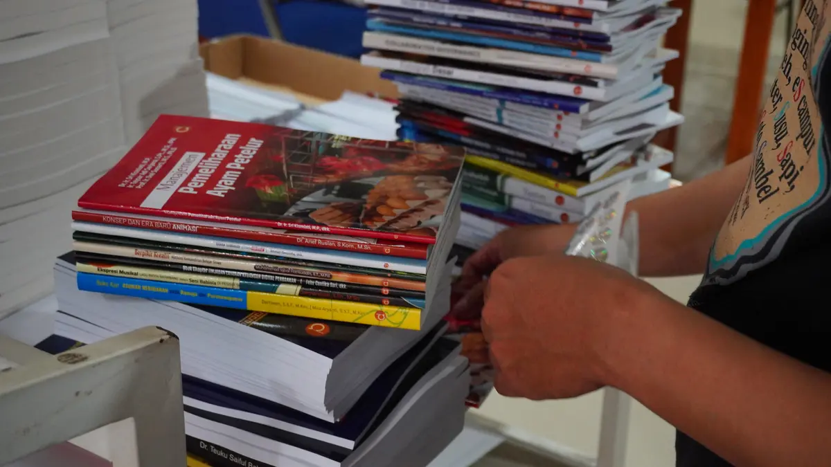 Perbedaan Laminasi Glossy dan Doff